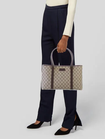 Gucci Medium GG Supreme Joy Tote - view 2