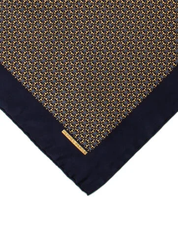 Hermès Silk Patterned Pocket Sqaure - view 2