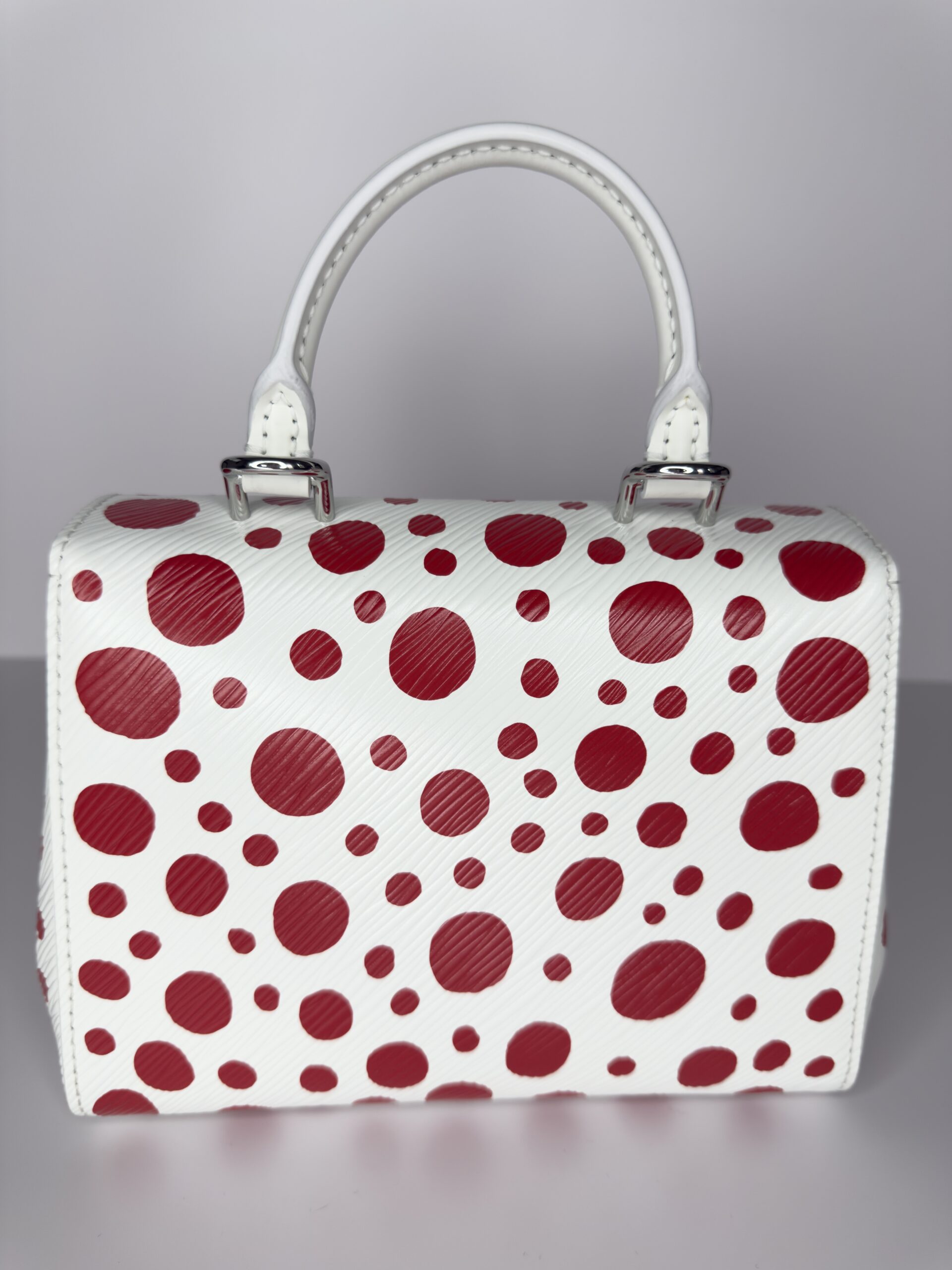 LOUIS VUITTON EPI YAYOI KASUMA MINI CLUNY - Image 8