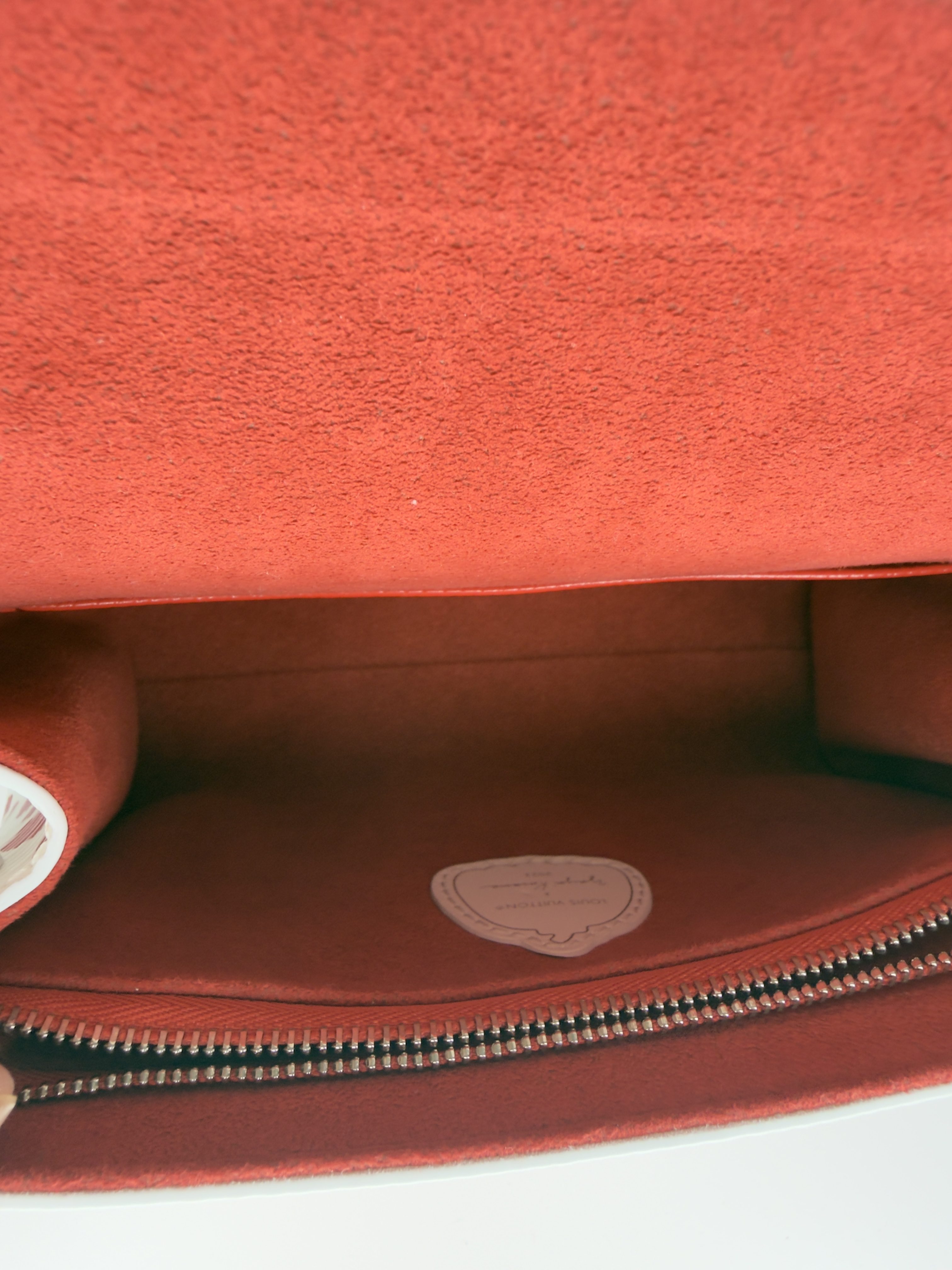 LOUIS VUITTON EPI YAYOI KASUMA MINI CLUNY - Image 9