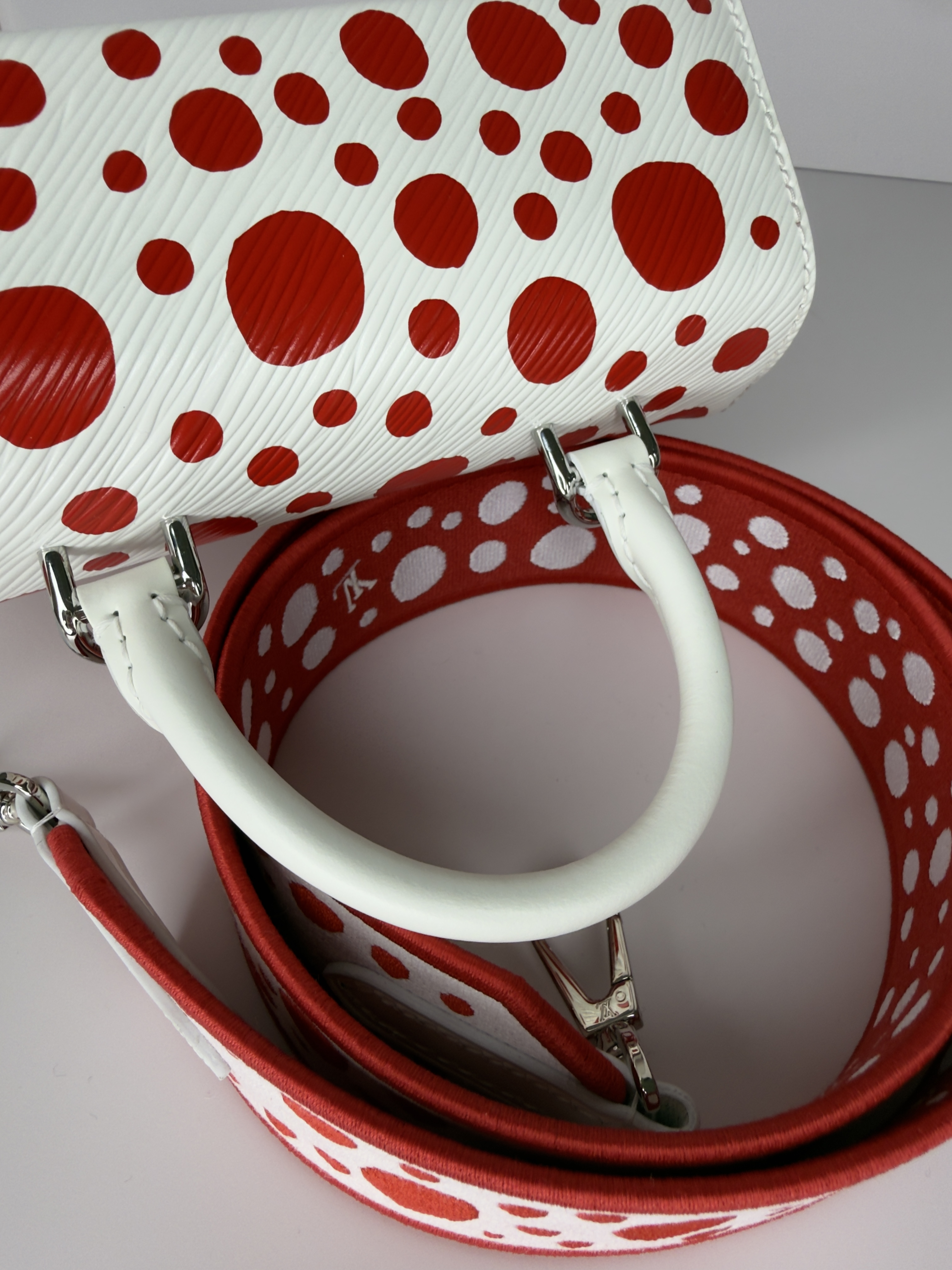 LOUIS VUITTON EPI YAYOI KASUMA MINI CLUNY - Image 22