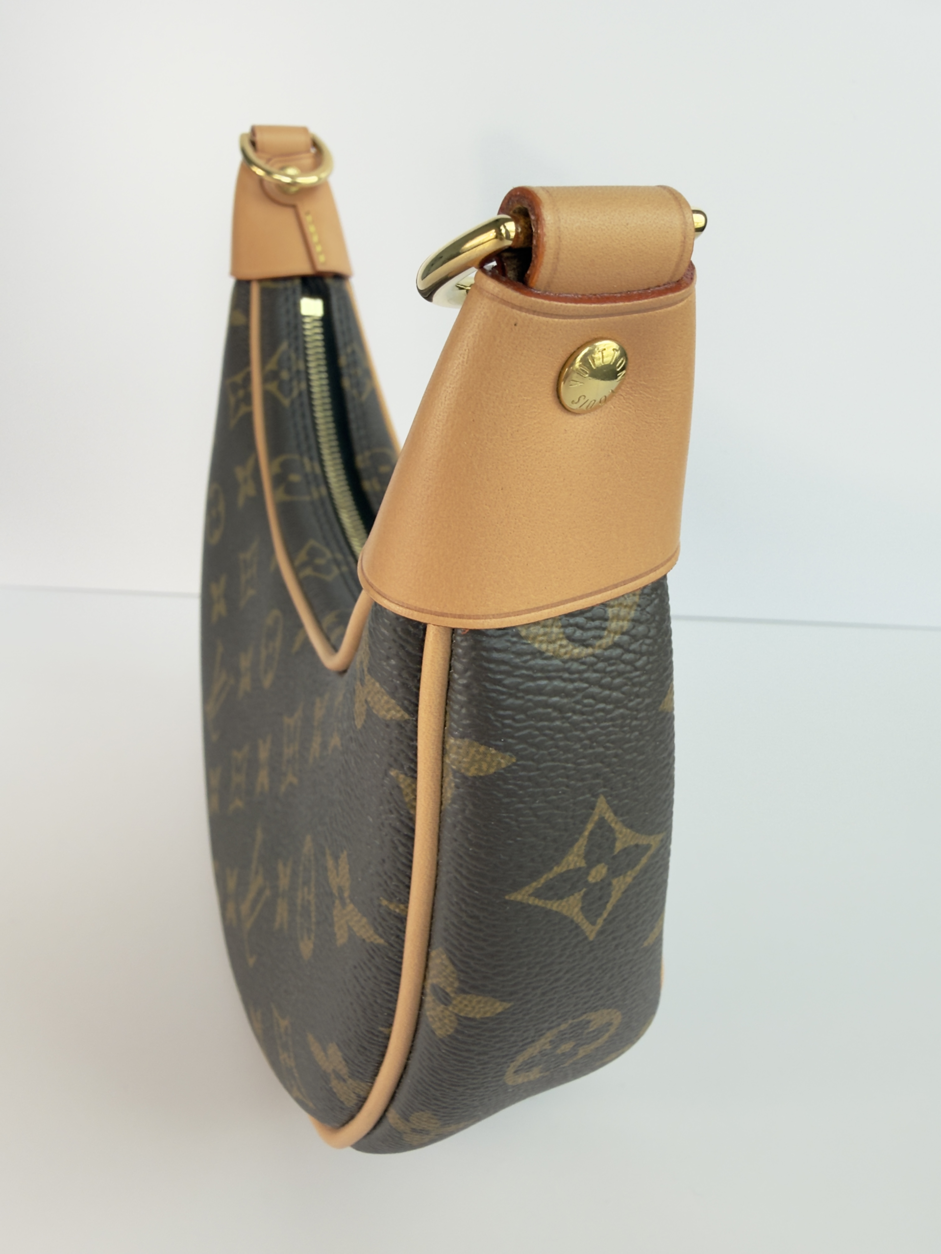 LOUIS VUITTON LOOP - Image 6