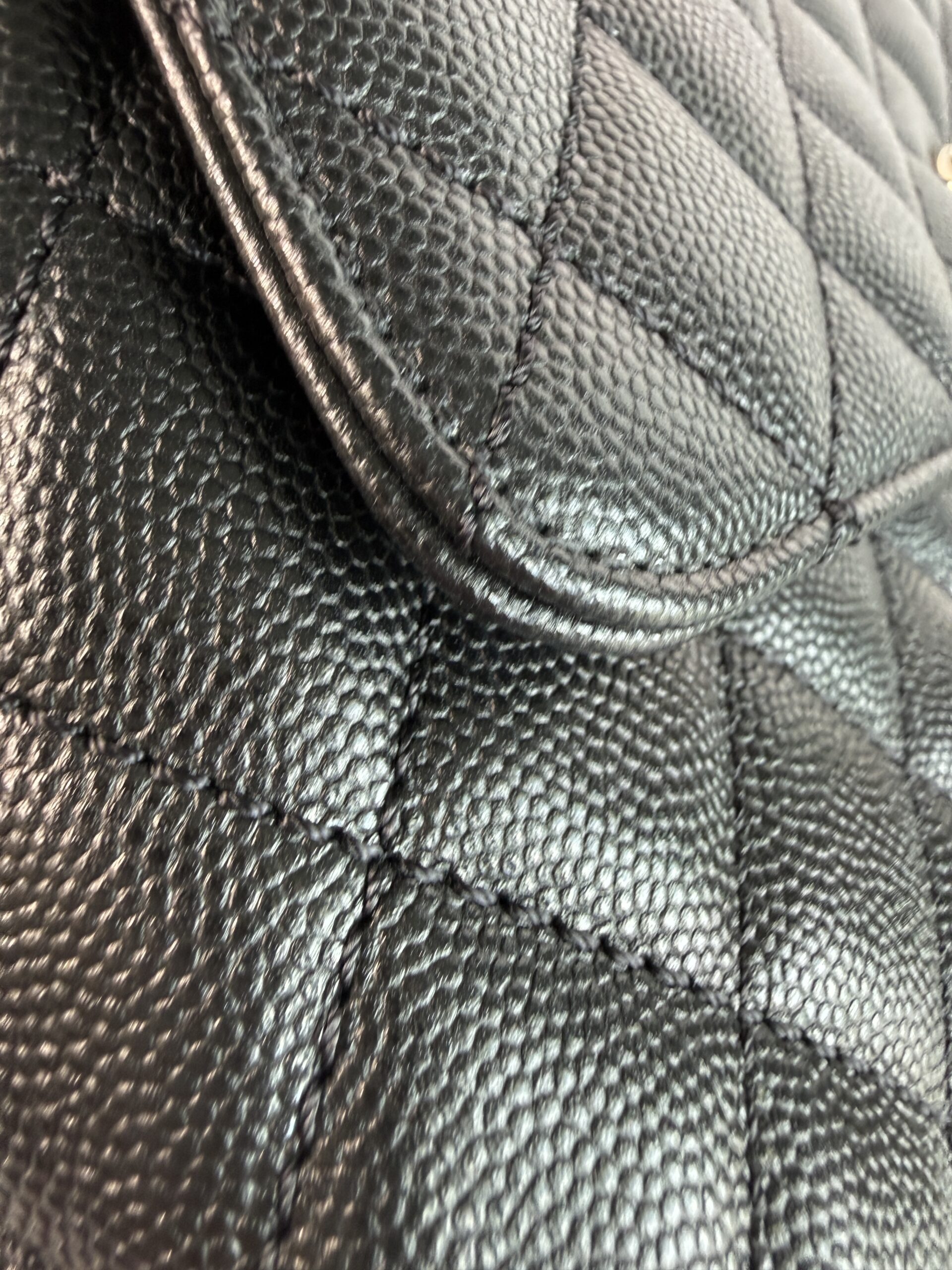CHANEL FLAP TOP HANDLE - Image 10