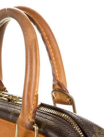 Louis Vuitton Monogram Trouville - view 6