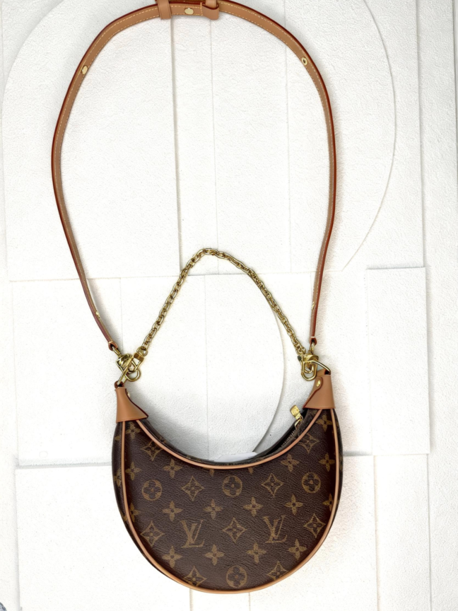 LOUIS VUITTON LOOP