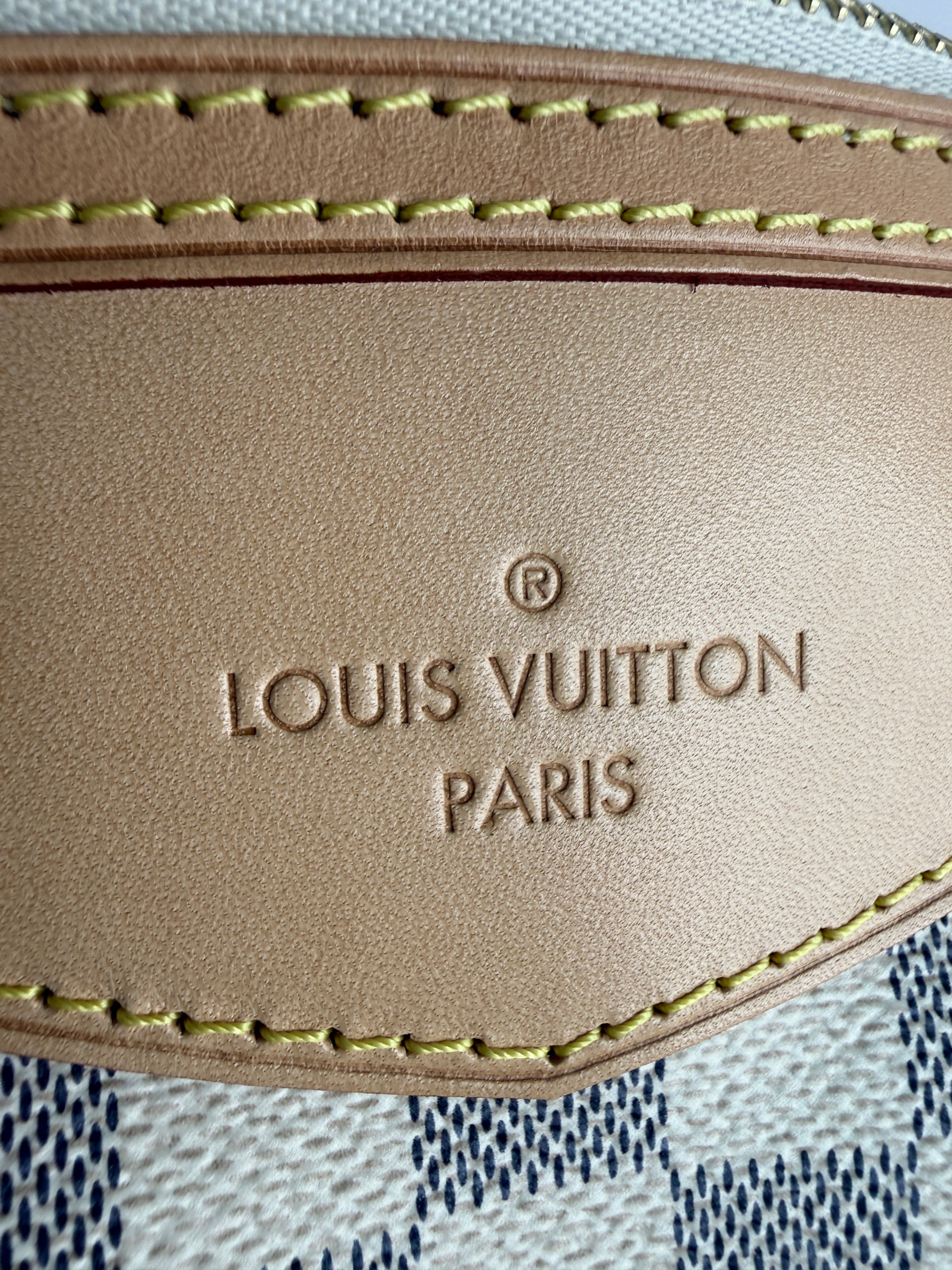 LOUIS VUITTON SIRACUSA MM - Image 29