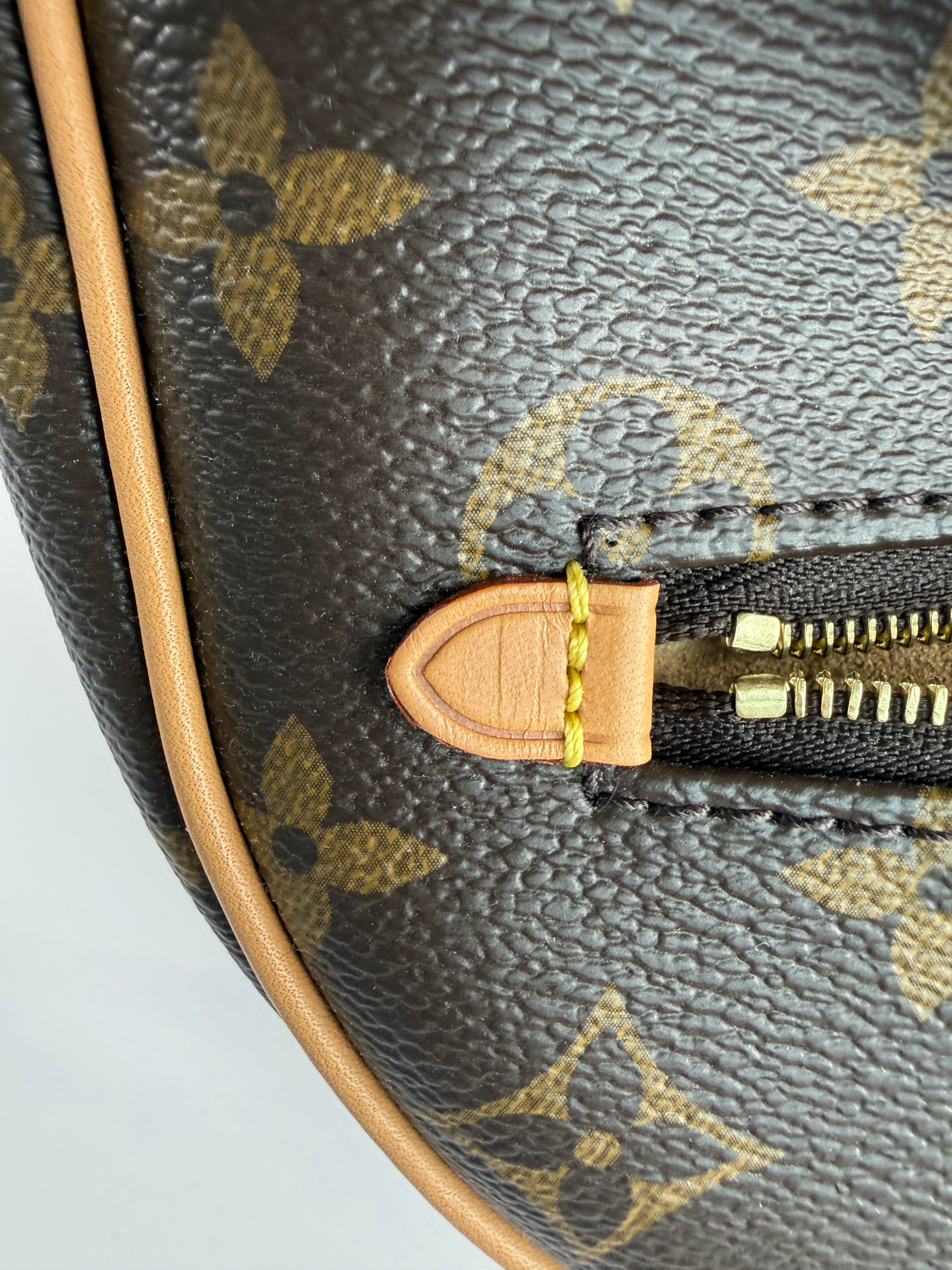 LOUIS VUITTON LOOP - Image 14