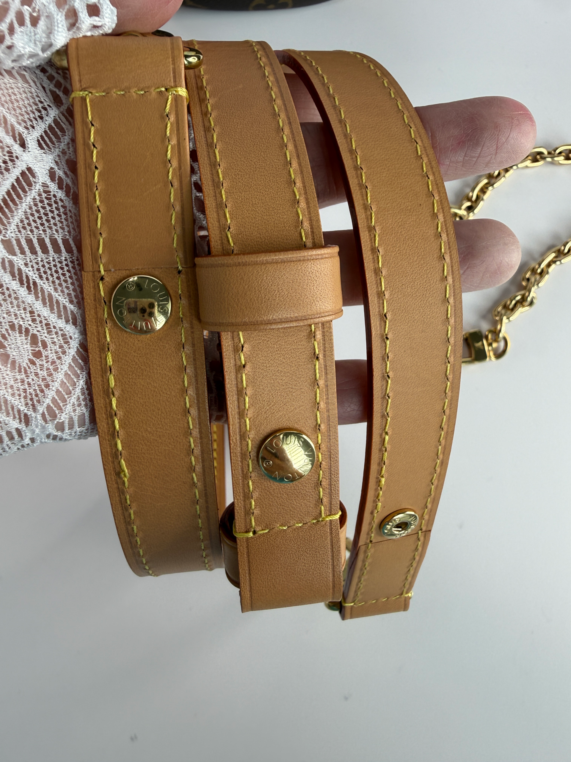 LOUIS VUITTON LOOP - Image 27
