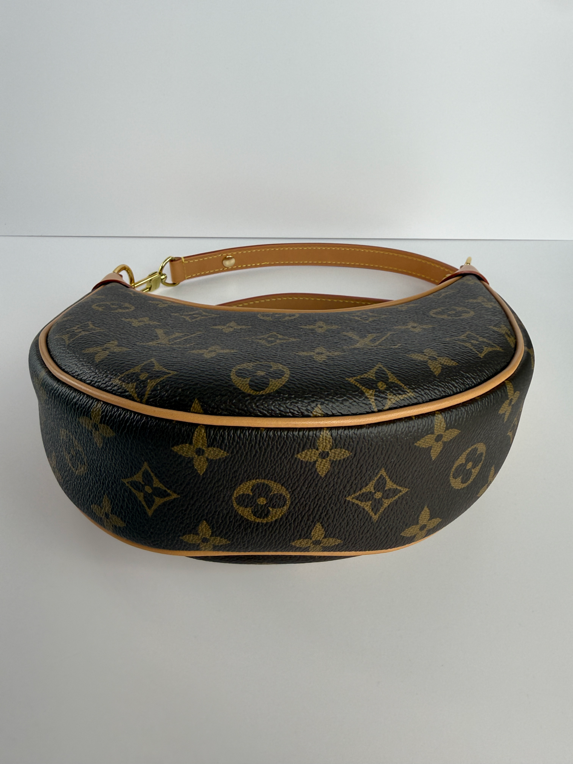 LOUIS VUITTON LOOP - Image 8